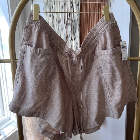 Linen Gap Drawstring Shorts NWT - Picture 1 of 3